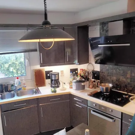 Villa Family House For 6 People With Garden And Brazier *